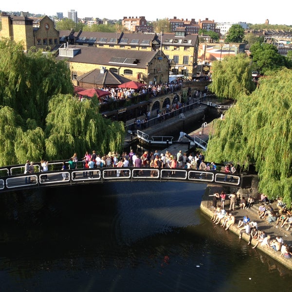 Is it Summer yet? Bianca, one of our Camdeners, had a nice shot from the top floor unto the Lock ...