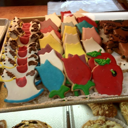 Foto tomada en La Tropezienne Bakery  por Su W. el 6/18/2012