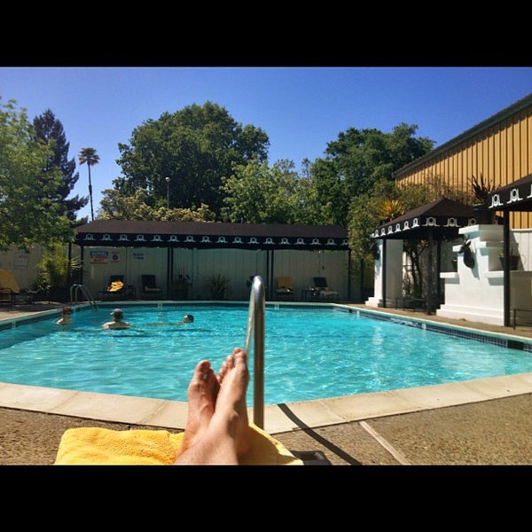 Photo taken at Mount View Hotel &amp; Spa Napa Valley by Travis E. on 5/7/2012