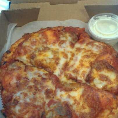 Foto diambil di Sarpino&#39;s Pizza oleh Brionna S. pada 7/15/2012