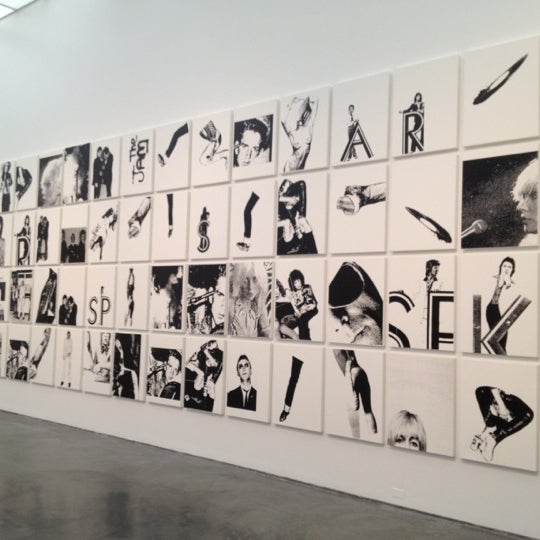 Photo taken at Museum of Contemporary Art Chicago by Miguel V. on 8/21/2012