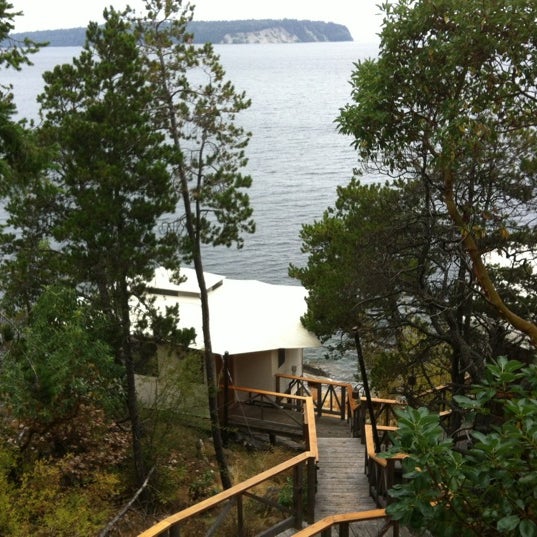8/29/2012 tarihinde Russ J.ziyaretçi tarafından Rockwater Secret Cove Resort'de çekilen fotoğraf