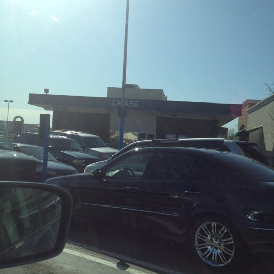 Chase Bank Southgate 2 tips from 200 visitors