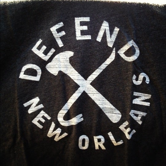 Das Foto wurde bei Defend New Orleans von Jeff W. am 2/11/2012 aufgenommen