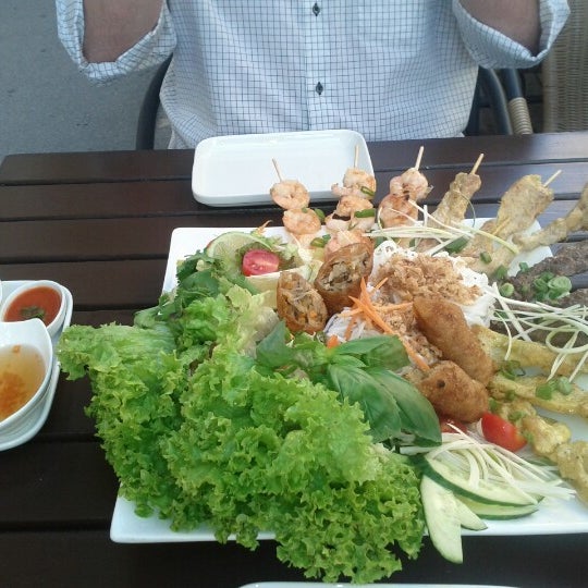 6/23/2012にCornelia v.がakoya bar &amp; restaurantで撮った写真