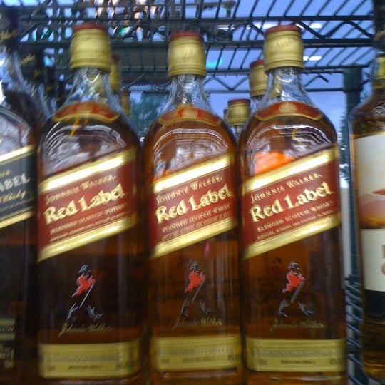 Photos at Gomer's Liquor Store 9 tips from 647 visitors