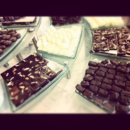 Coklat Review Of Dapur Cokelat Surabaya Indonesia