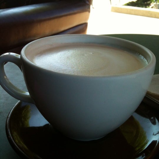 5/8/2012 tarihinde Adrianne K.ziyaretçi tarafından Nixon&#39;s Coffee House'de çekilen fotoğraf
