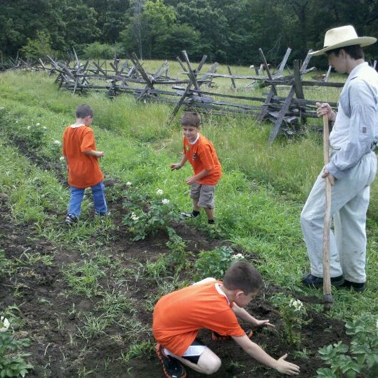 รูปภาพถ่ายที่ Living History Farms โดย Mike L. เมื่อ 6/1/2012