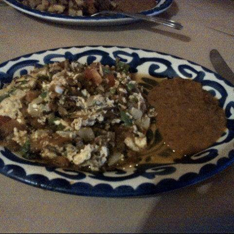 Photo taken at Santa Fe Restaurante by Edgar M. on 7/22/2012