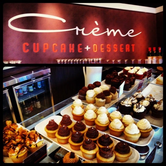 รูปภาพถ่ายที่ Crème Cupcake + Dessert โดย Jeremy A. เมื่อ 8/18/2012