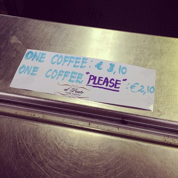 Foto tirada no(a) Al Ponte - Caffe&#39; Italiano por Kay em 8/31/2012