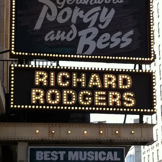 Das Foto wurde bei Porgy &amp; Bess on Broadway von Tonya L. am 5/21/2012 aufgenommen