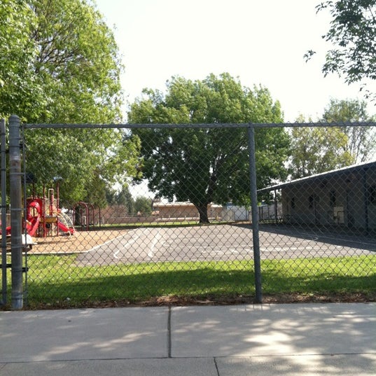 Trapp Elementary School 2750 N Riverside Ave