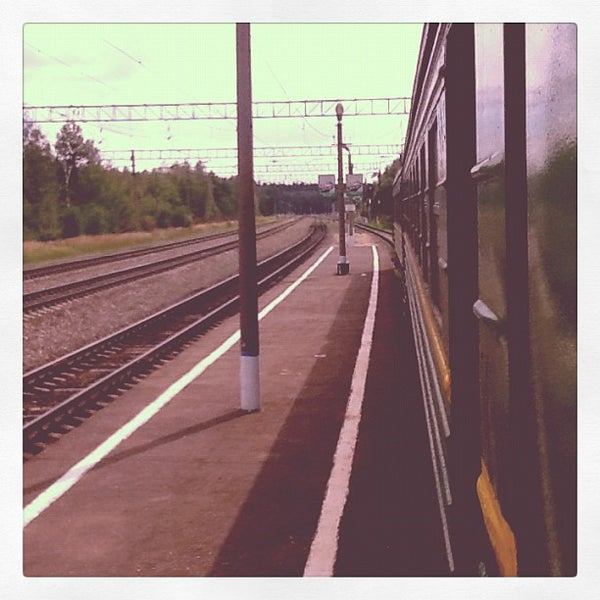 Манихино 2. Поварово 2 расписание электричек. Манихино 2. Станция манихино электричка. Электрички от манихино до стрешнево.