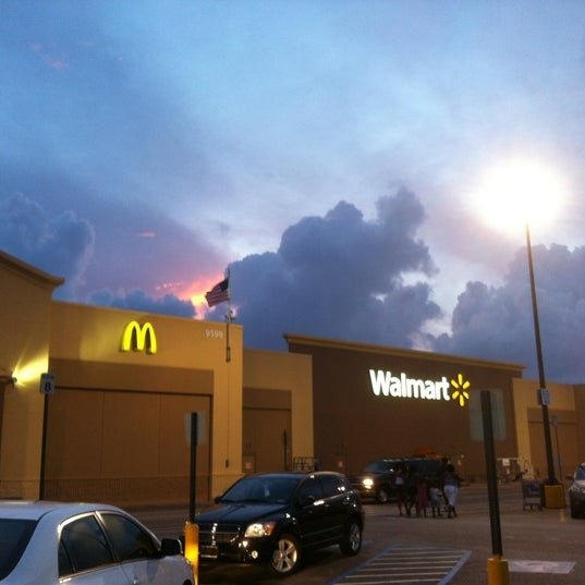 Walmart Supercenter 9598 Rowlett Rd