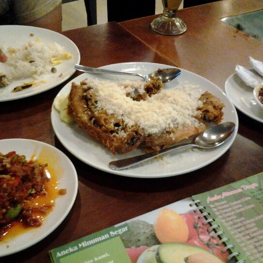 Fotos Em Ayam Tulang Lunak Hayam Wuruk Kebayoran Baru 20