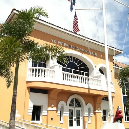 st petersburg yacht club cost