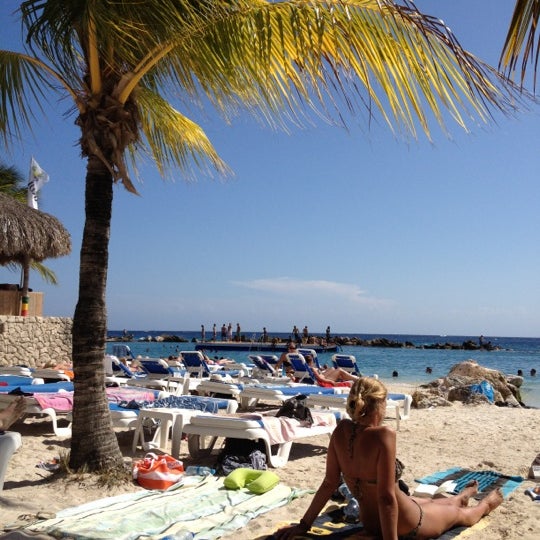 Wet Wild Beach Club 16 Tips