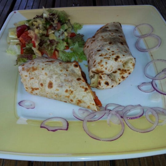 Das Foto wurde bei Española – Restaurante &amp; Tapas Bar von Roman N. am 6/29/2012 aufgenommen