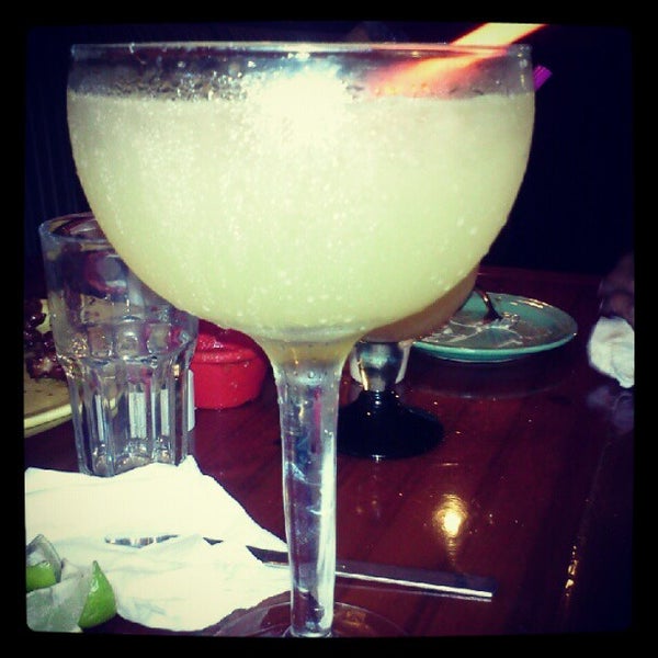 Foto tomada en Mr. Tequila Mexican Restaurant  por Carrie B. el 7/7/2012