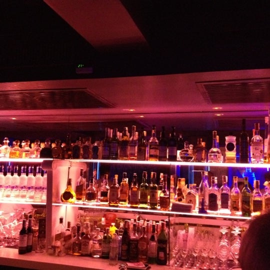 Photo taken at Q Bar by cony ma on 7/25/2012