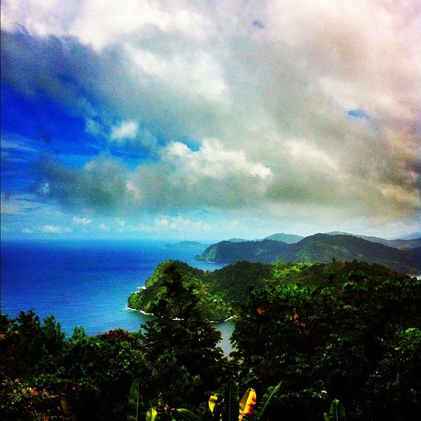 Maracas Lookout Scenic Lookout in Maracas Bay Village