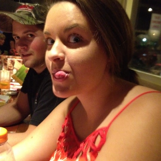 Photo taken at Chili&#39;s Grill &amp; Bar by Camey H. on 5/26/2012