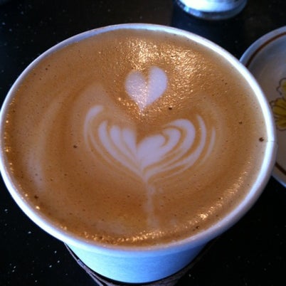 8/7/2012 tarihinde Mark R.ziyaretçi tarafından Sunergos Coffee'de çekilen fotoğraf