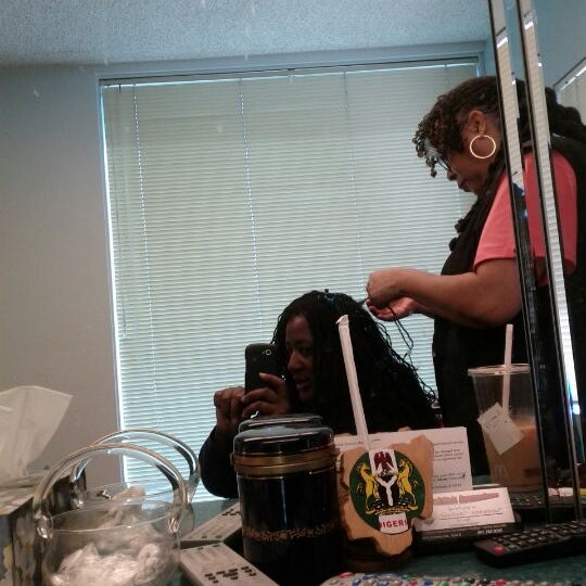 Natural Hair Expressions - Hair Salon in Riverside