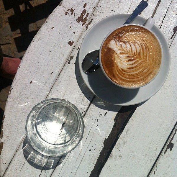 5/28/2012 tarihinde Michael S.ziyaretçi tarafından Café Liebling'de çekilen fotoğraf