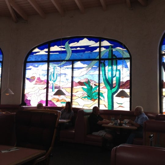 Foto diambil di Pepe&#39;s Mexican Restaurant oleh Dan J. pada 8/31/2012