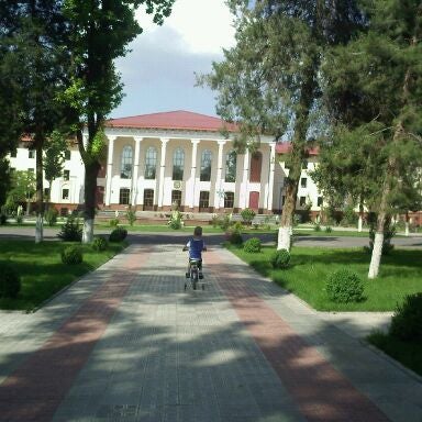 Ташкентский институт инженеров. Ташкентский институт инженеров. Ташкентский институт инженеров железнодорожного транспорта лого. Юрфак ташкент. Ташкентский институт инженеров.