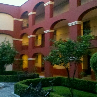 Снимок сделан в Hotel Real de Naturales пользователем 000000 o. 7/28/2012