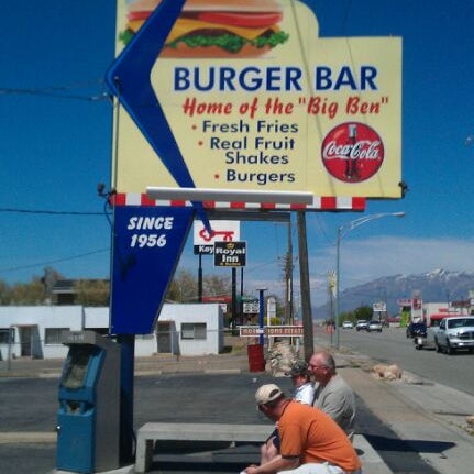 Foto tirada no(a) Burger Bar por Winona S. em 4/23/2012