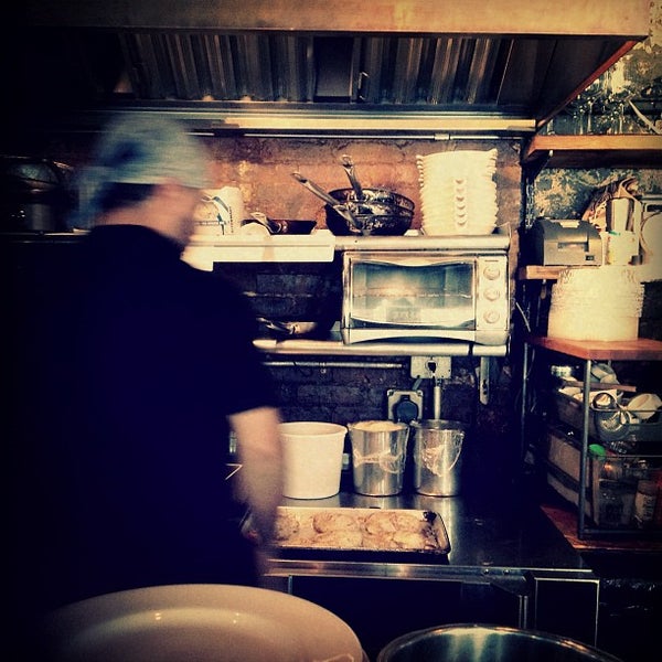8/19/2012 tarihinde Pamella G.ziyaretçi tarafından Cafe Condesa'de çekilen fotoğraf