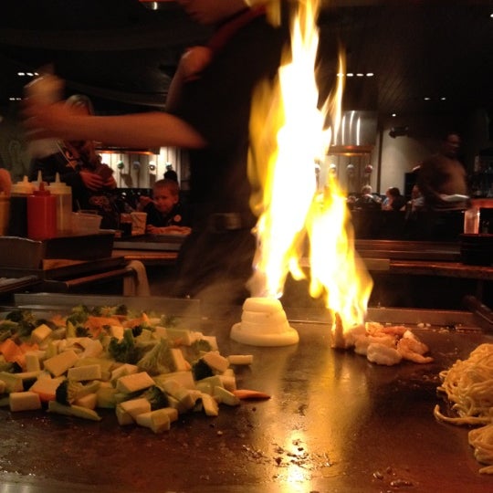 Photo taken at Sogo Hibachi Grill &amp; Sushi Lounge by Michael O. on 3/31/2012