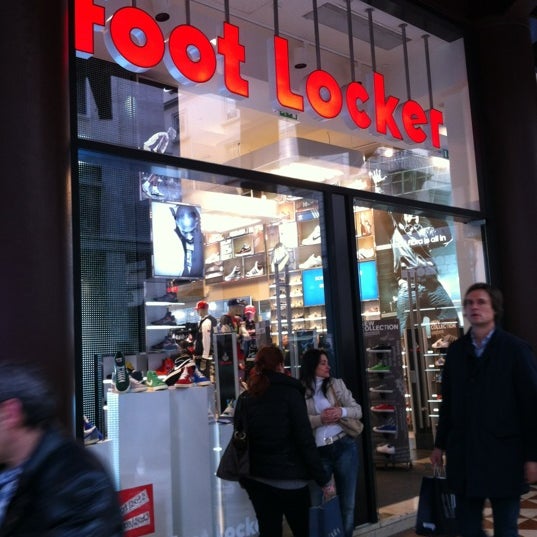 havaianas foot locker