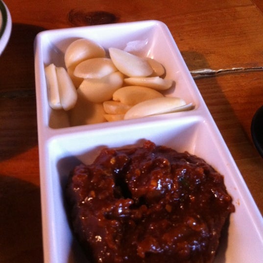 Das Foto wurde bei Beewon Korean Cuisine von Aaron P. am 3/11/2012 aufgenommen