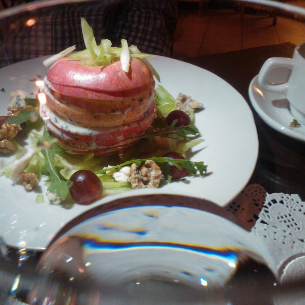 3/16/2012にpresident_s_wifeがГородское кафе &quot;17-19&quot;で撮った写真