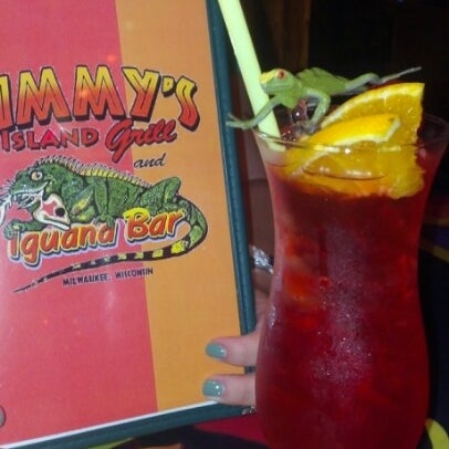 8/5/2012 tarihinde Tim M.ziyaretçi tarafından Jimmy&#39;s Island Grill &amp; Iguana Bar'de çekilen fotoğraf
