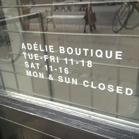 9/9/2012にMadsがAdélie Boutiqueで撮った写真