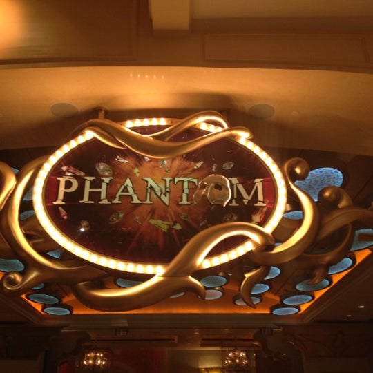 Foto scattata a Phantom At The Venetian Resort &amp; Casino da Josh il 8/3/2012