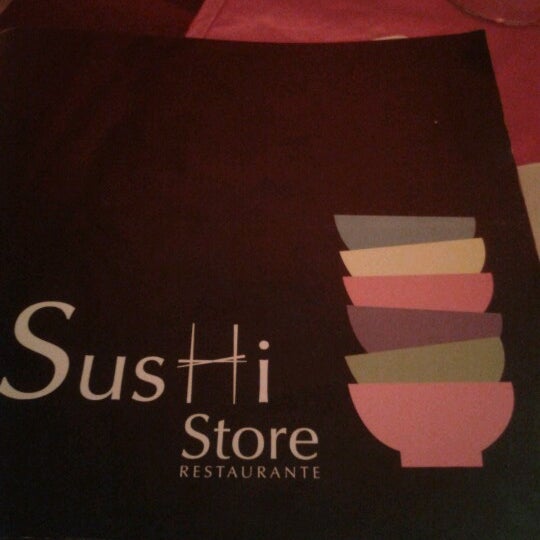6/22/2012에 Alberto G.님이 Sushi Store에서 찍은 사진