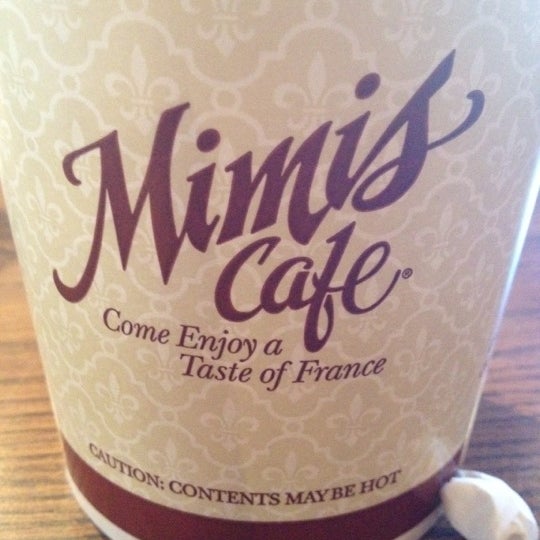 Photo taken at Mimi&#39;s Cafe by Anderson C. on 8/31/2012