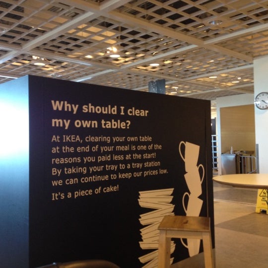 Das Foto wurde bei IKEA Calgary - Restaurant von Jean A. am 3/2/2012 aufgenommen