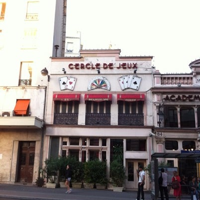 Foto tomada en Clichy Montmartre  por GREG . el 9/7/2012