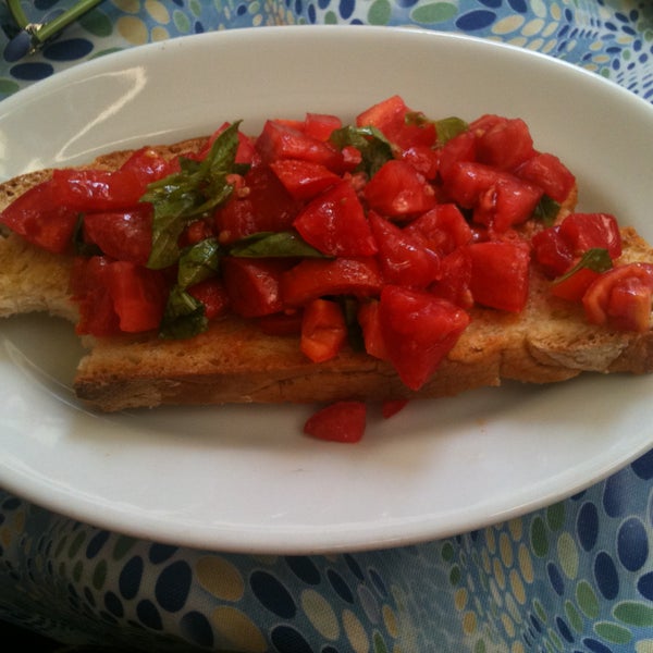 I was in Italy last year and tried a fabulous bruschetta. 3 Sons has the same awesome item and it's on Happy Hour!