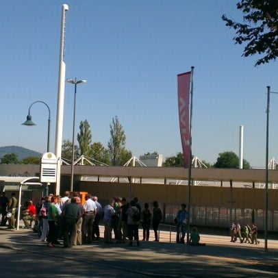 Foto tirada no(a) Gugl - Stadion der Stadt Linz por Günter H. em 9/8/2012
