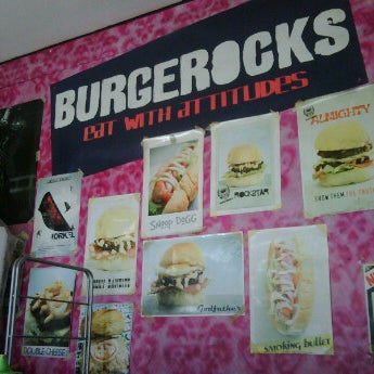 Photo taken at Burgerocks by Rana Dinda on 3/17/2012